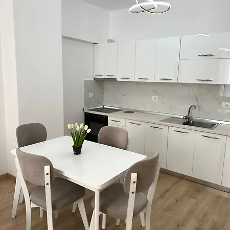 Essy Apartment Tirana Exterior photo